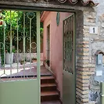 Daire Le Moresche Taura & Mina Taormina
