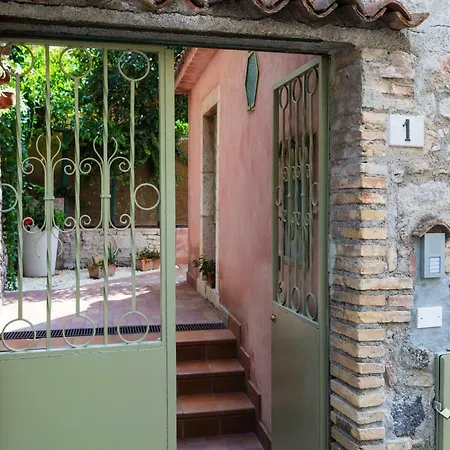 公寓 Le Moresche Taura & Mina 陶尔米纳